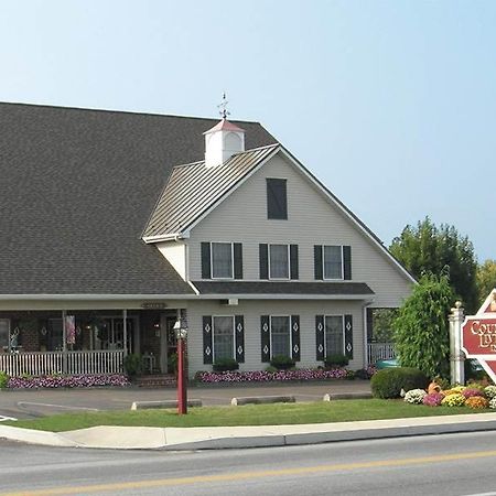 Country Living Inn Smoketown  외부 사진