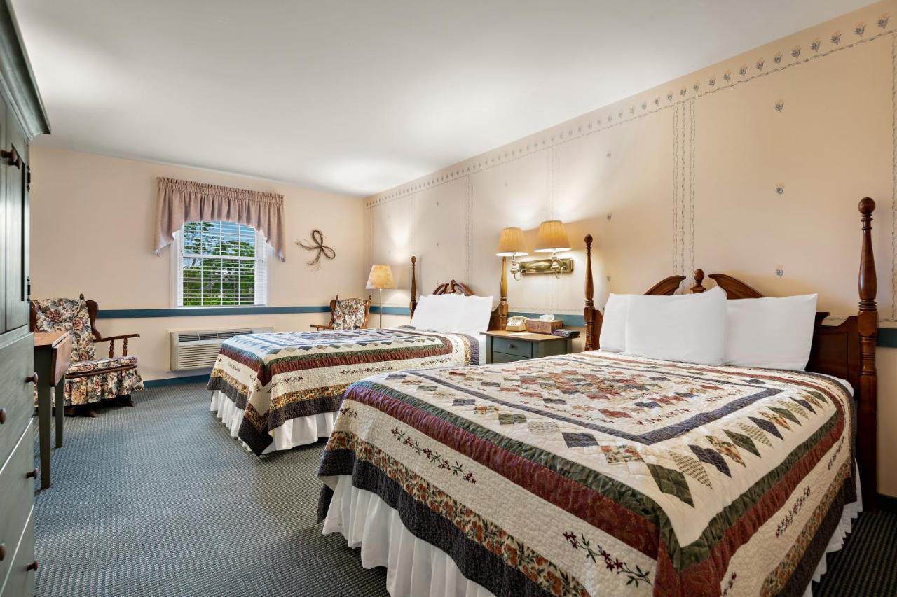 Country Living Inn Smoketown  외부 사진