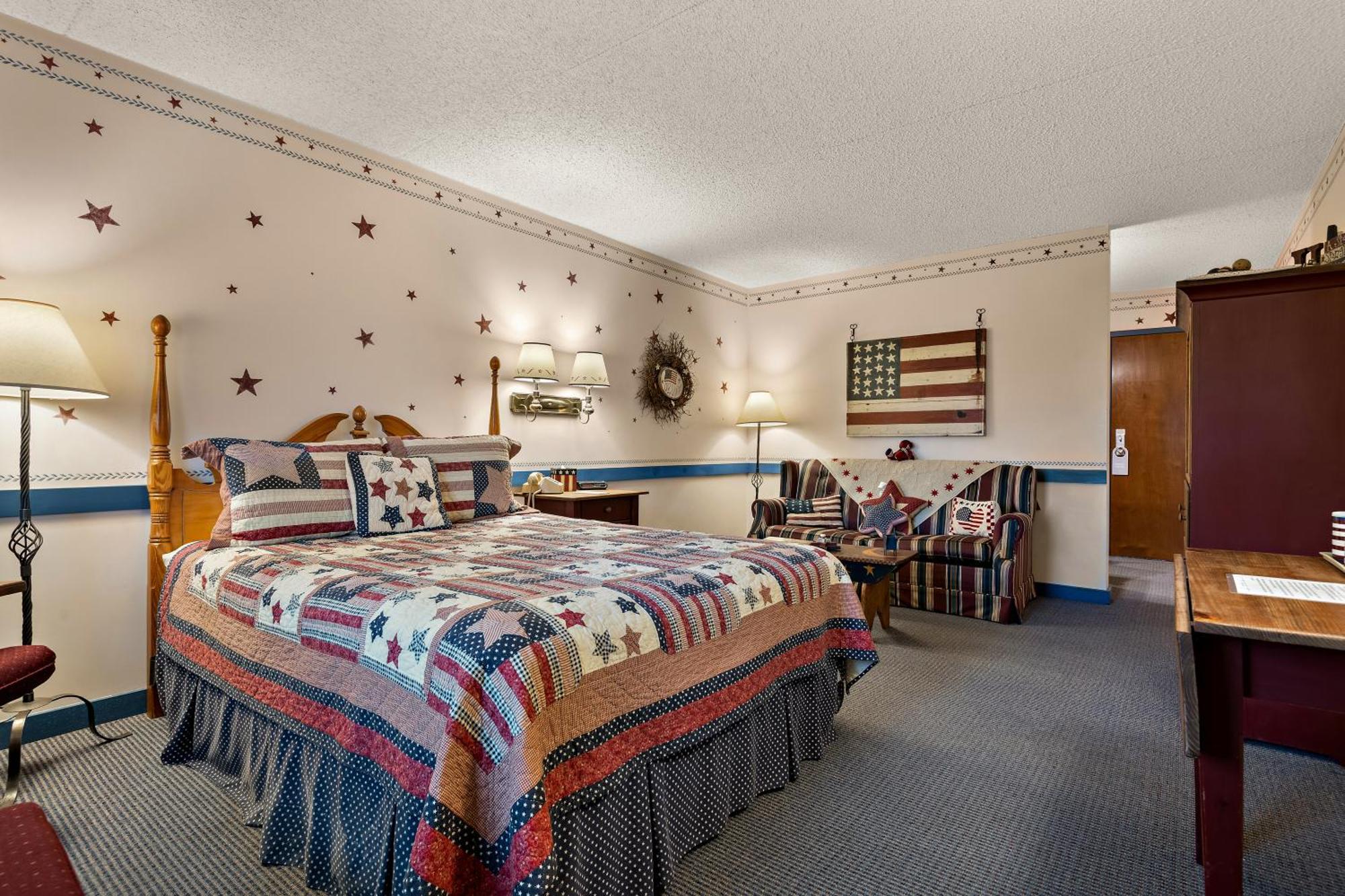Country Living Inn Smoketown  외부 사진